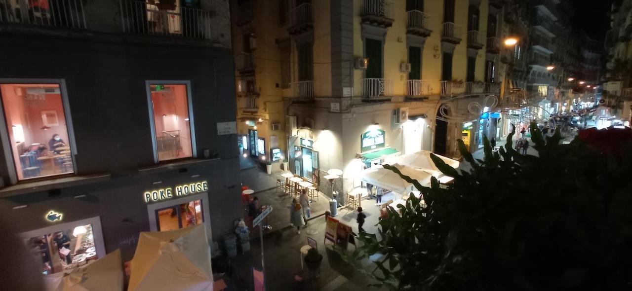 La Residenza Napoli Short Let Monolocale Standard Via Chiaia 82 Napoli Apartment Bagian luar foto